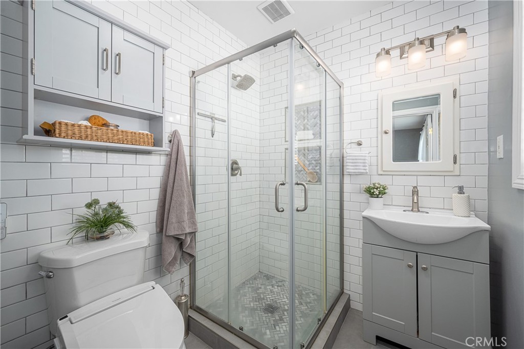 5530 E Mezzanine Way