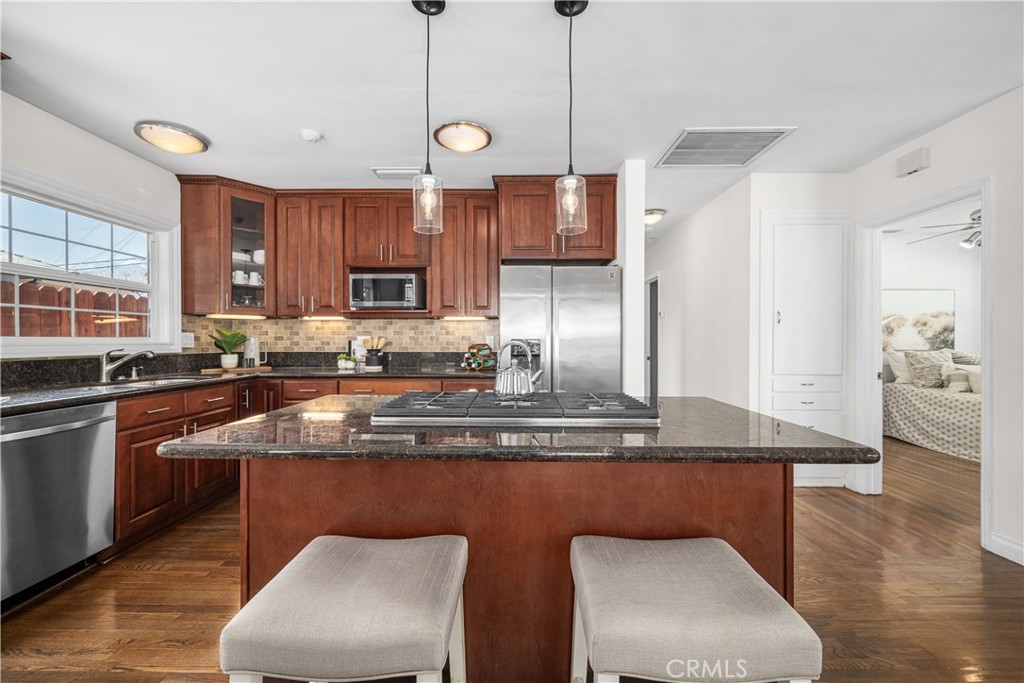 5530 E Mezzanine Way