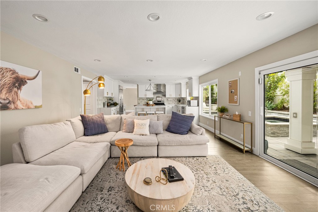 342 S SILVERBROOK DR.