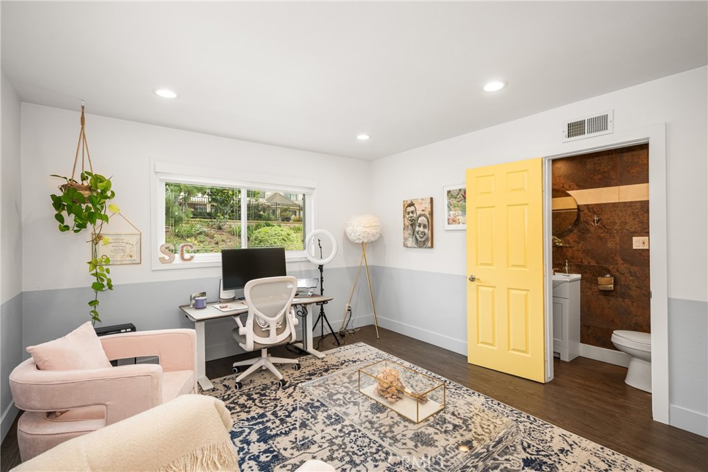 342 S SILVERBROOK DR.