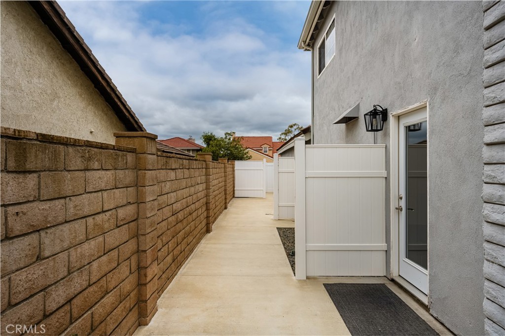 342 S SILVERBROOK DR.