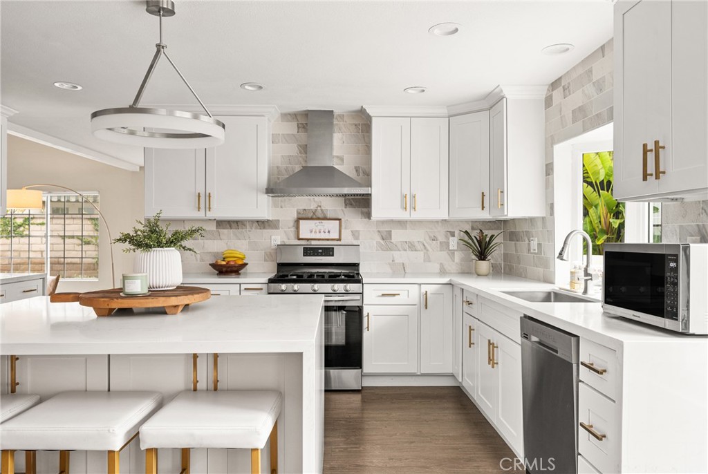 342 S SILVERBROOK DR.