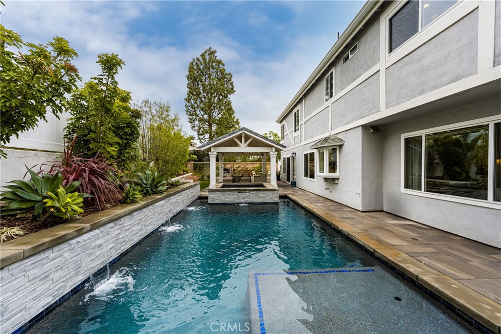 342 S SILVERBROOK DR.