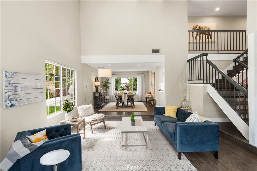 342 S SILVERBROOK DR.