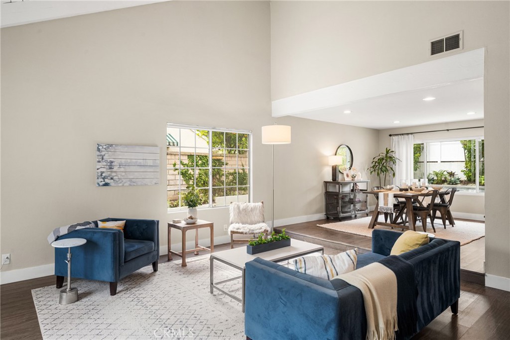 342 S SILVERBROOK DR.