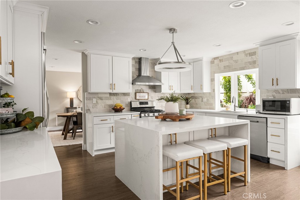 342 S SILVERBROOK DR.