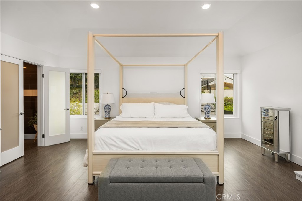 342 S SILVERBROOK DR.