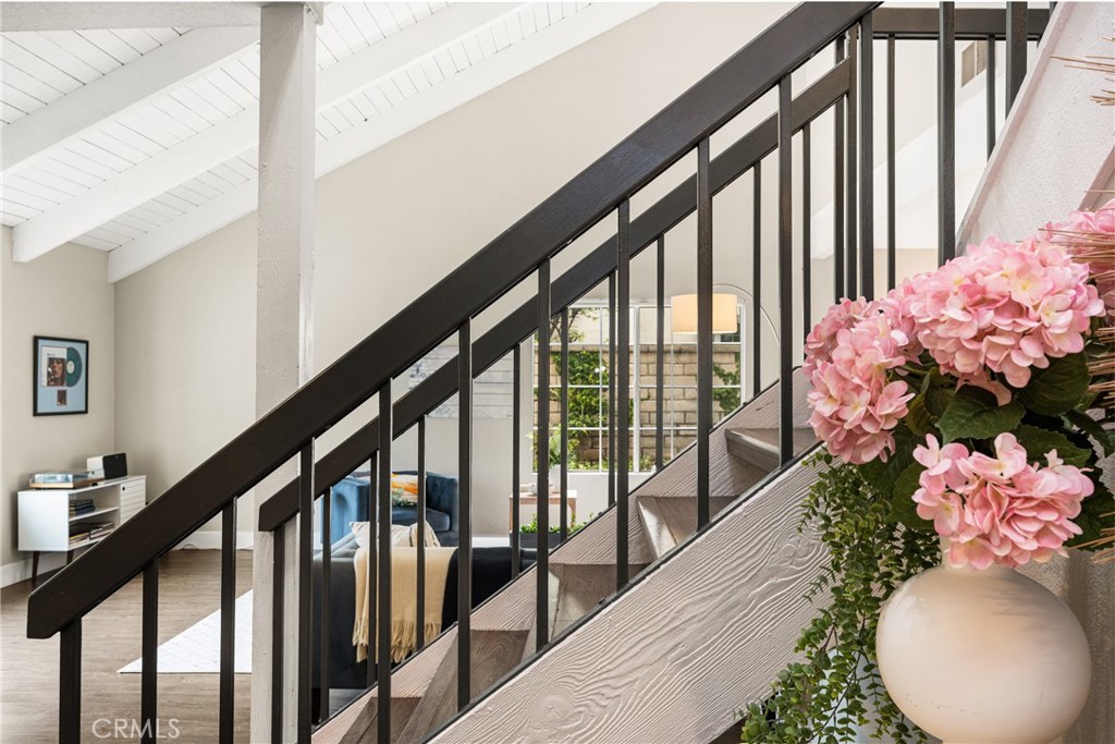 342 S SILVERBROOK DR.