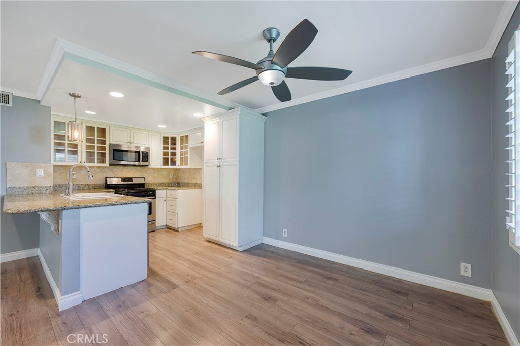 5812 Old Village Road 212