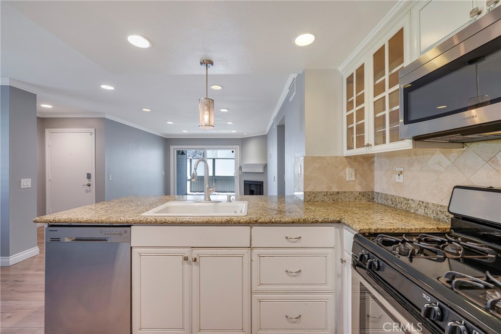 5812 Old Village Road 212