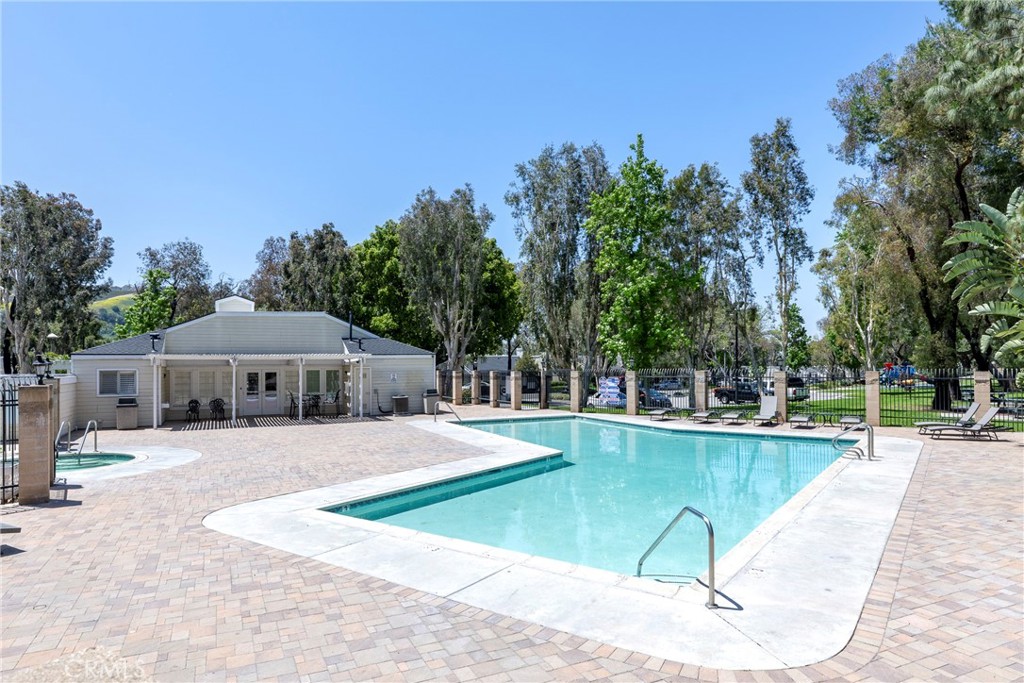 5812 Old Village Road 212