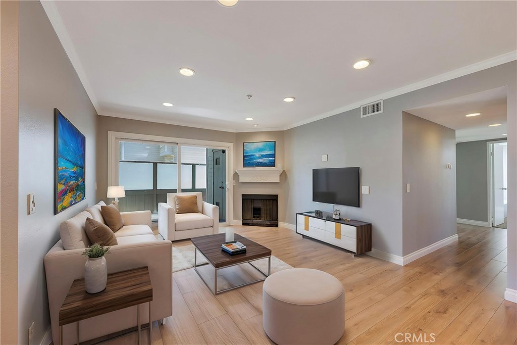 5812 Old Village Road 212