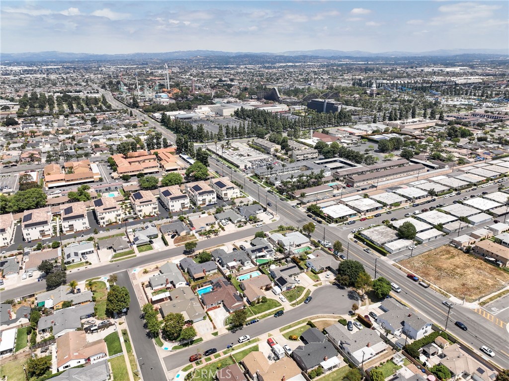 7449 Mckinley Circle