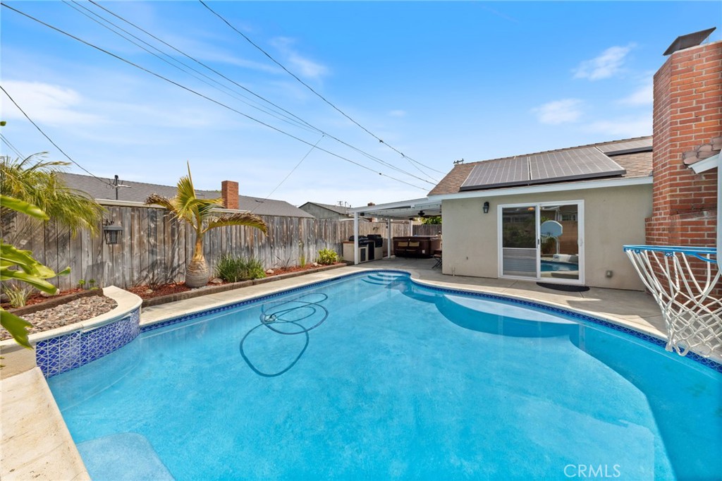 7449 Mckinley Circle