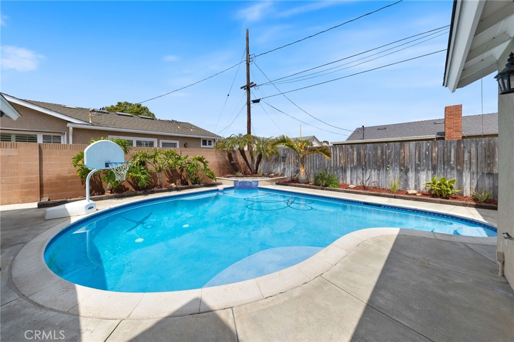 7449 Mckinley Circle