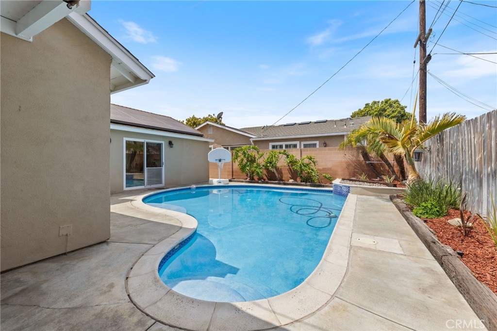 7449 Mckinley Circle