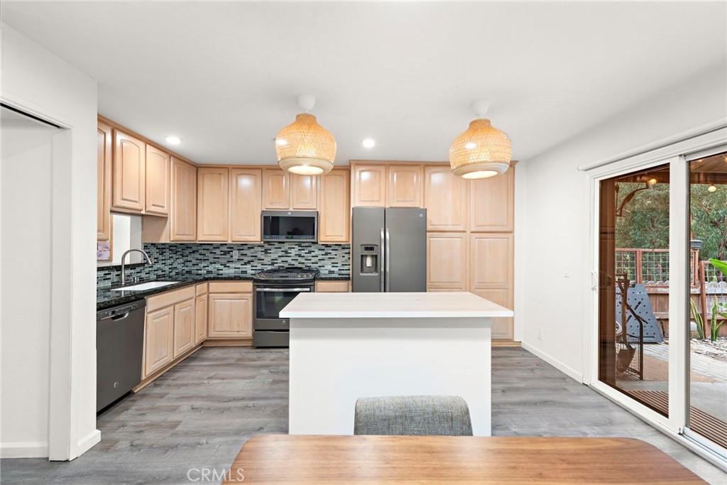 24481 Copper Cliff Court 8