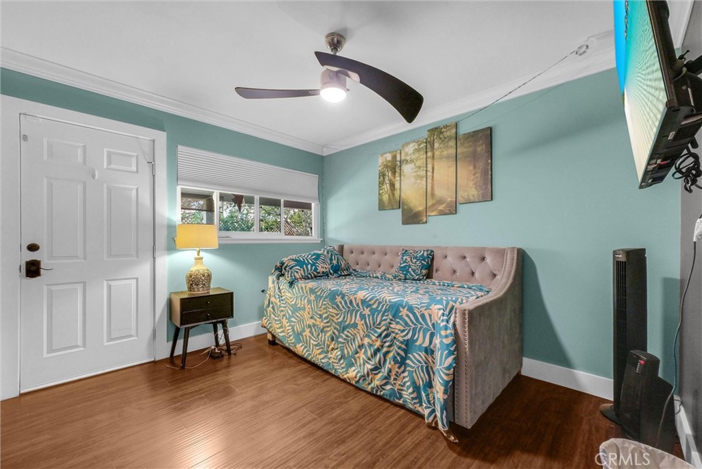 24 S La Salle Street