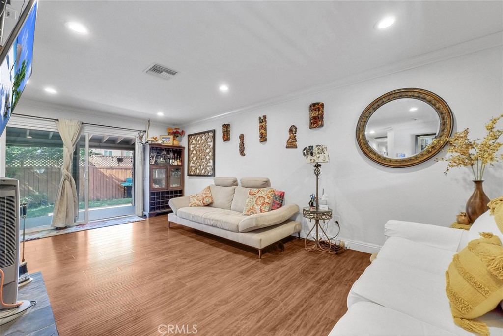 24 S La Salle Street