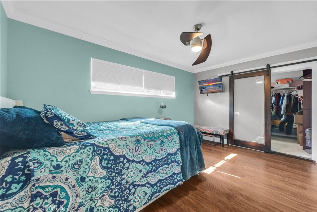 24 S La Salle Street