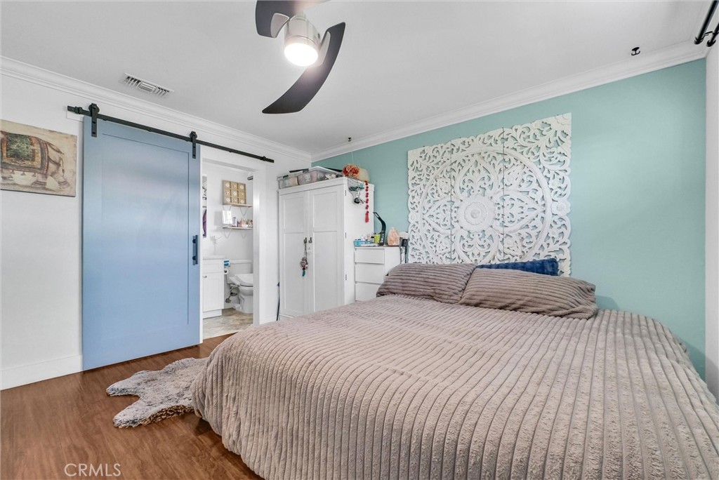 24 S La Salle Street