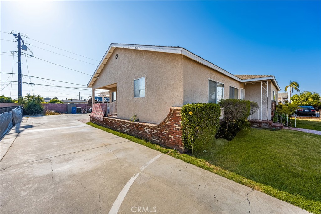 13911 Pacific Avenue