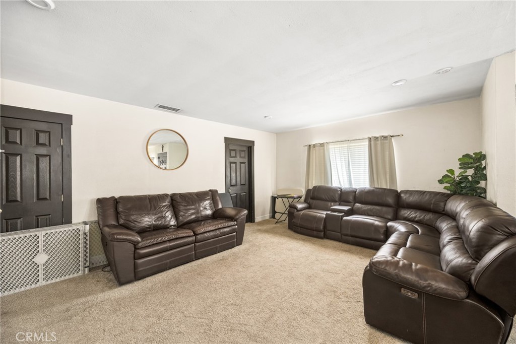 13911 Pacific Avenue