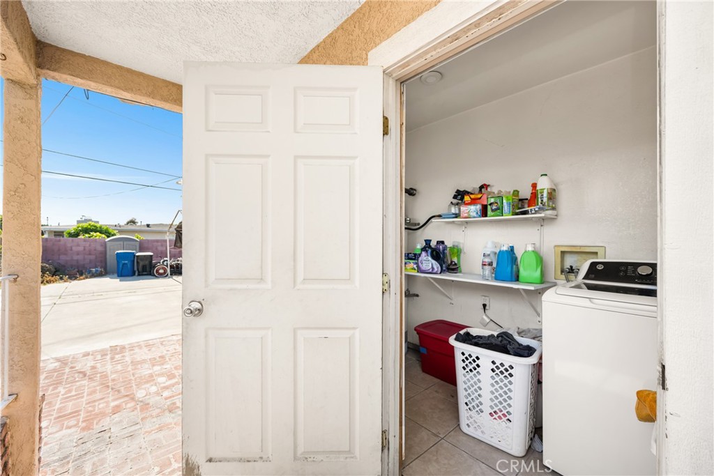 13911 Pacific Avenue