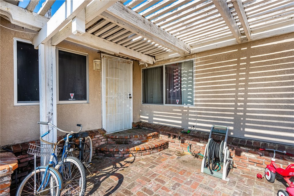 13911 Pacific Avenue