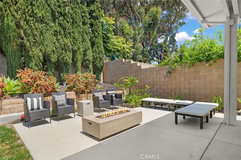 6065 East Camino Manzano
