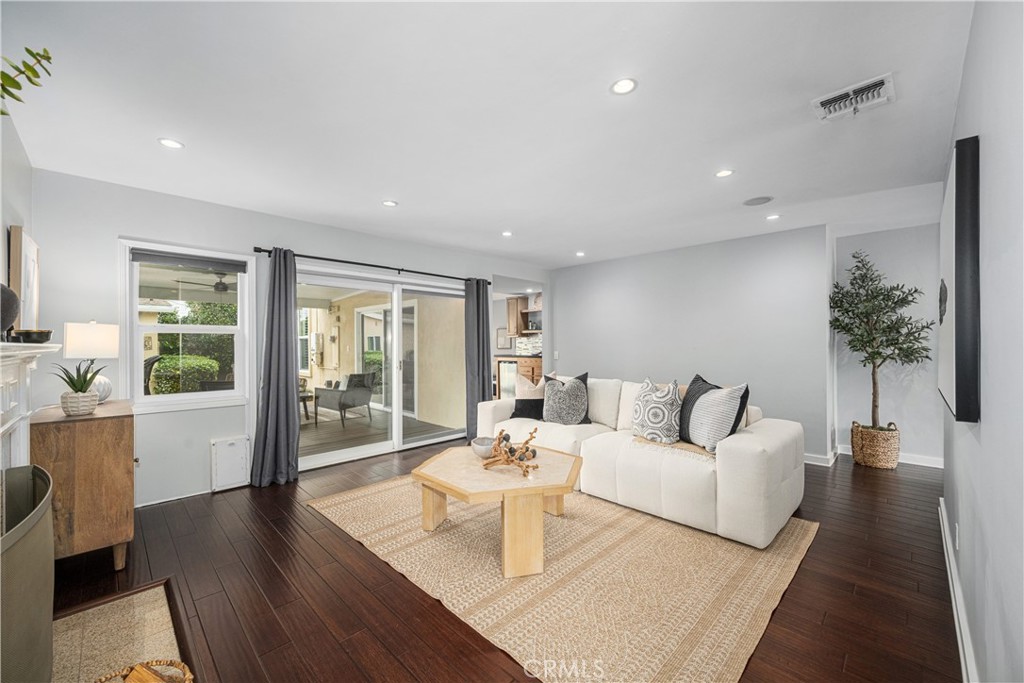 3113 San Anseline Avenue