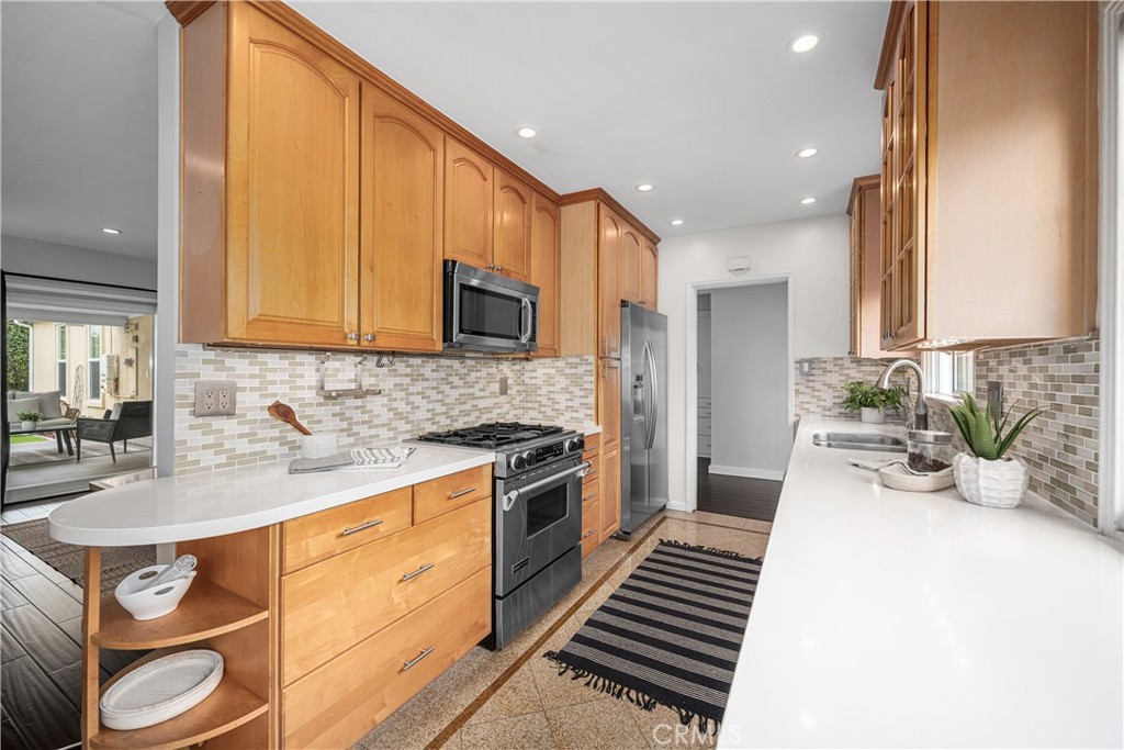 3113 San Anseline Avenue