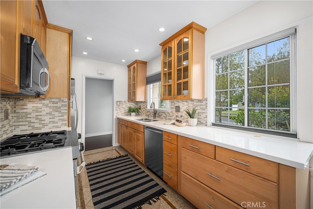 3113 San Anseline Avenue