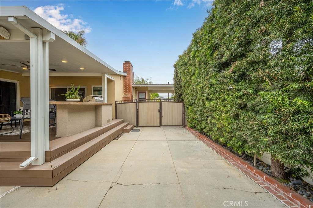 3113 San Anseline Avenue