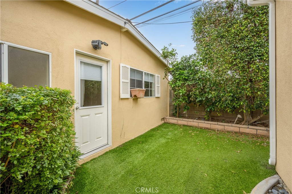 3113 San Anseline Avenue