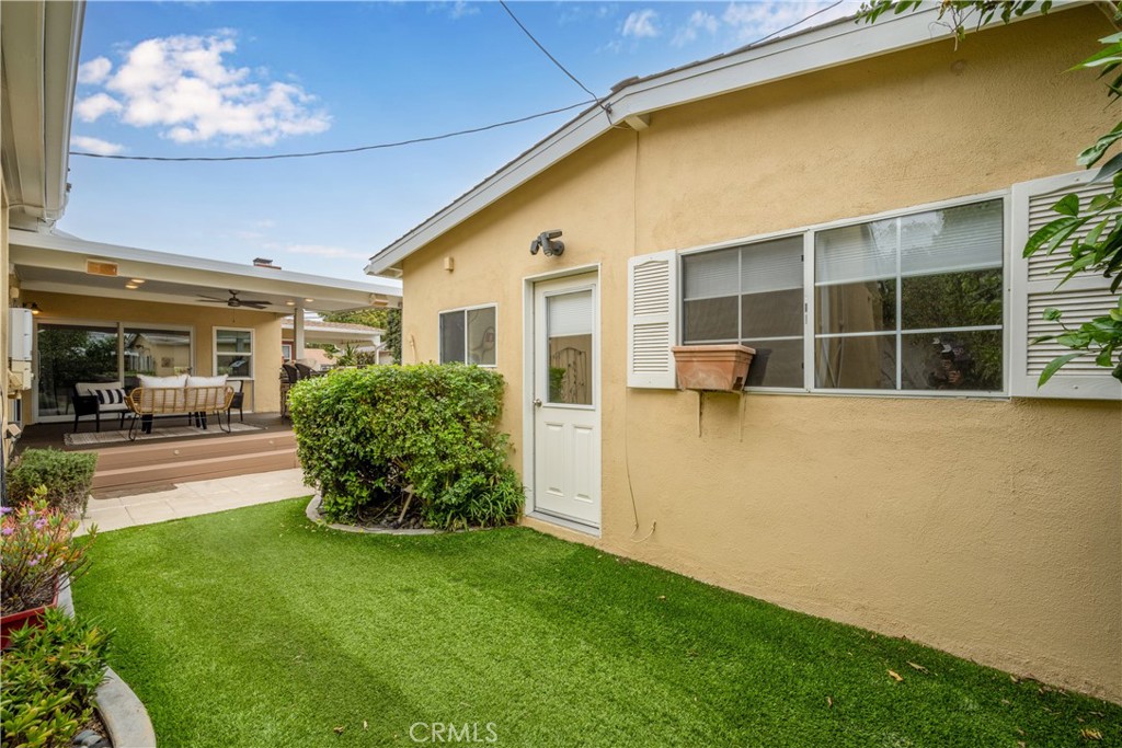 3113 San Anseline Avenue