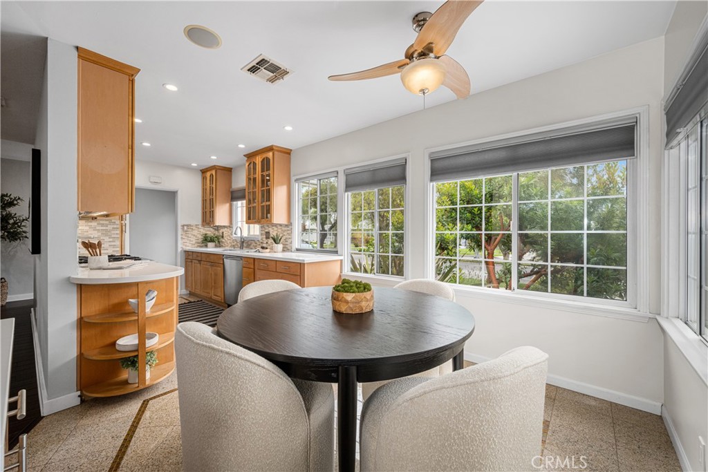 3113 San Anseline Avenue