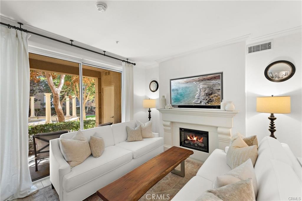 2123 Watermarke Place