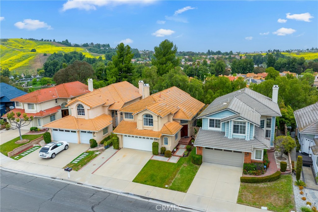 14323 Autumn Hill Lane