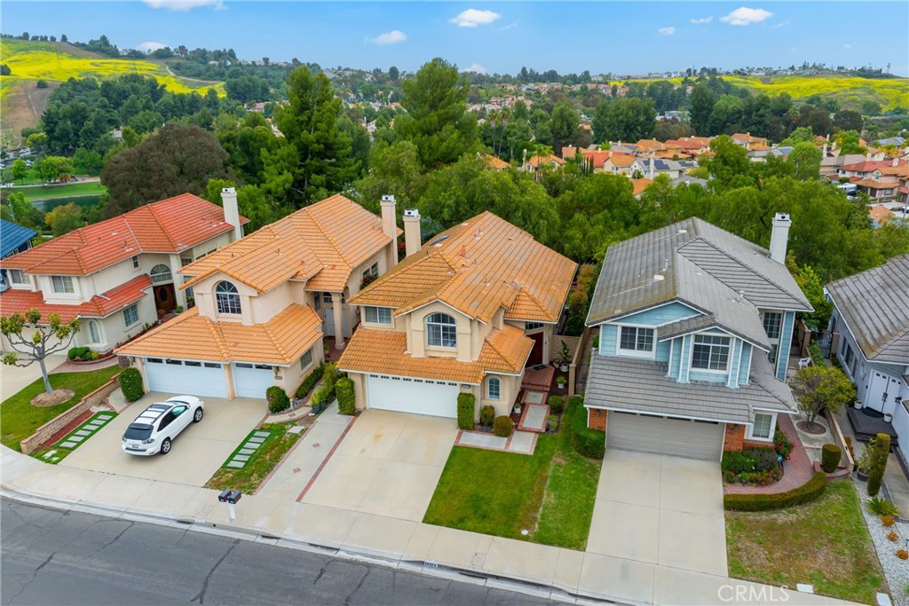 14323 Autumn Hill Lane