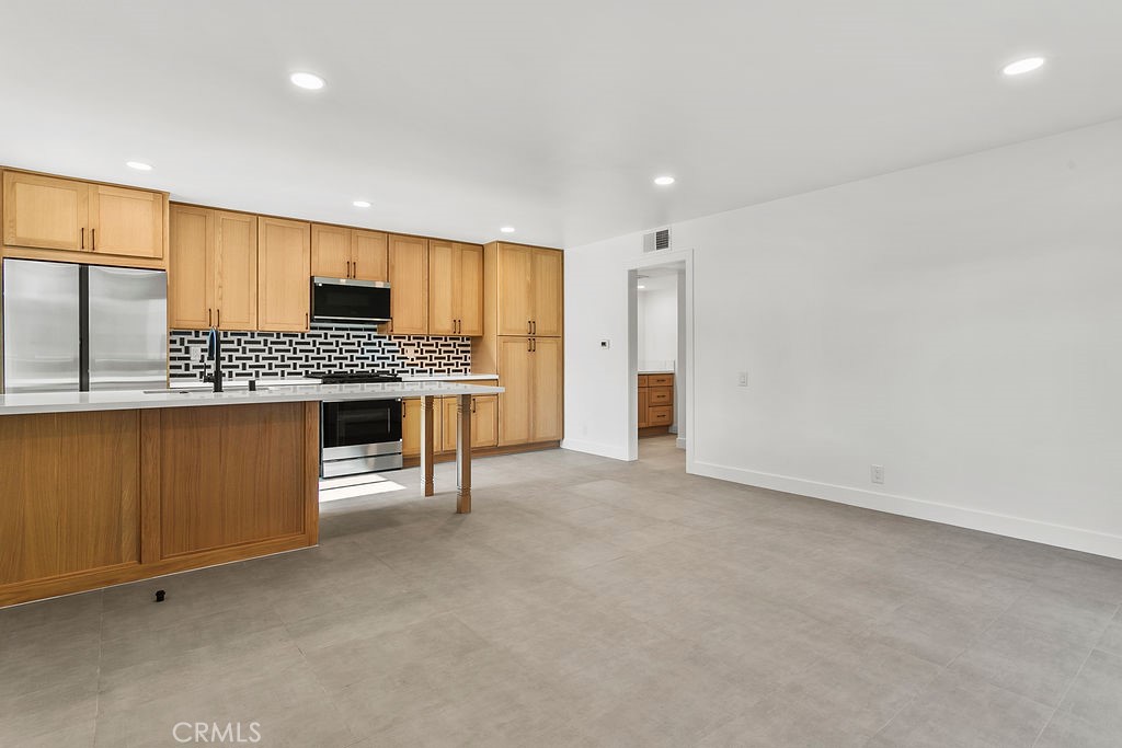 2835 S Fairview Street C