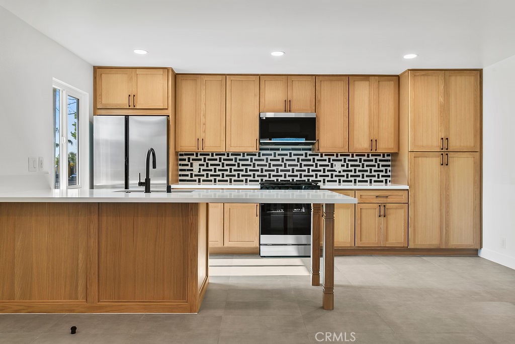 2835 S Fairview Street C