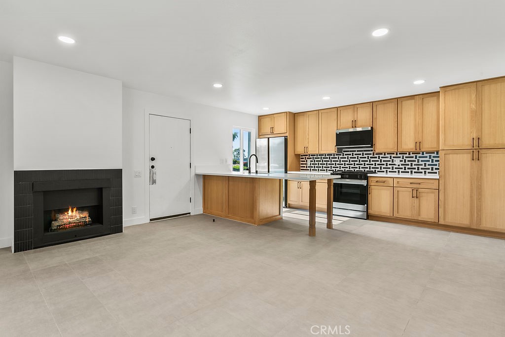 2835 S Fairview Street C