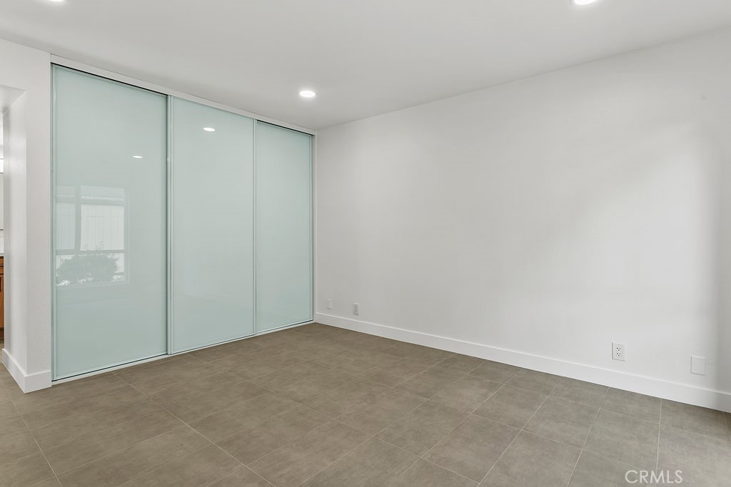 2835 S Fairview Street C