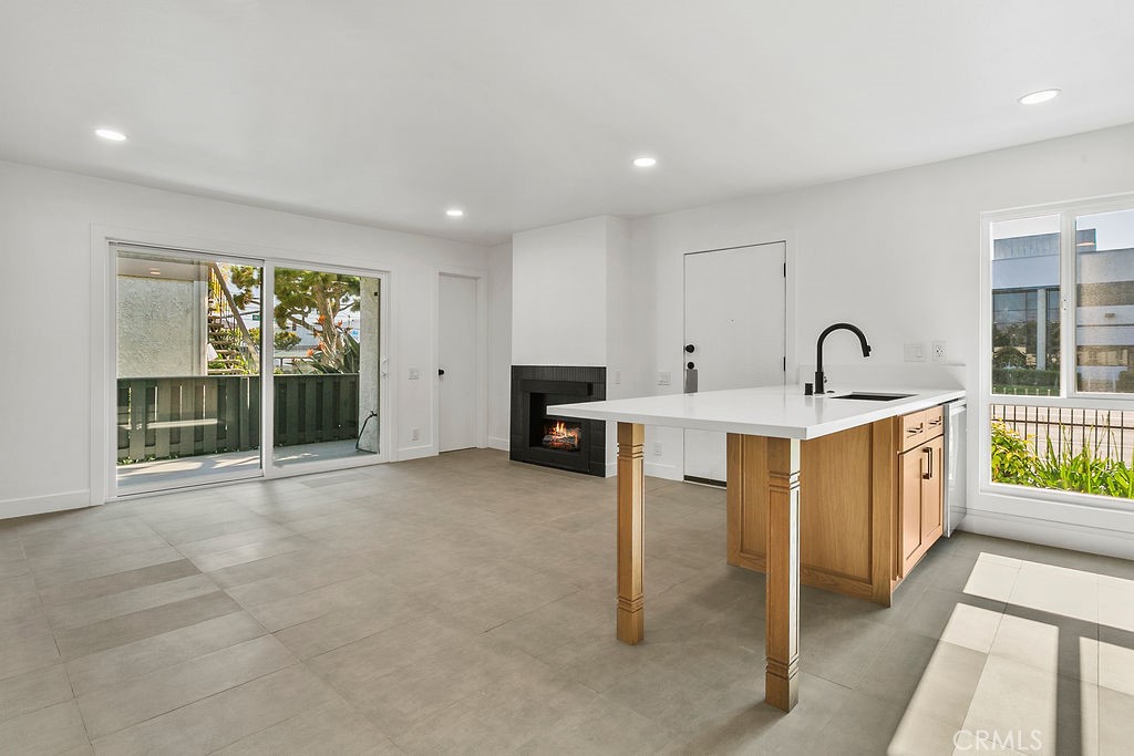 2835 S Fairview Street C