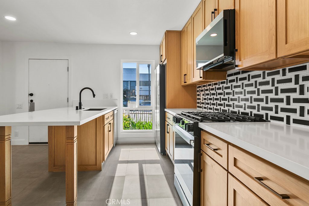 2835 S Fairview Street C