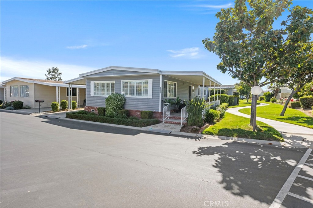 3731 Lake Side Drive