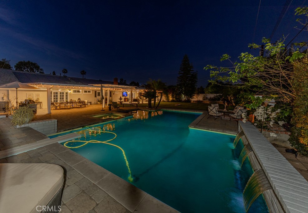 1448 W Domingo Road
