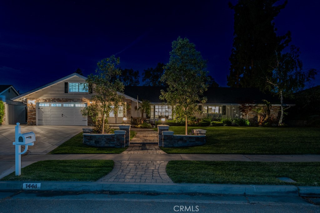 1448 W Domingo Road