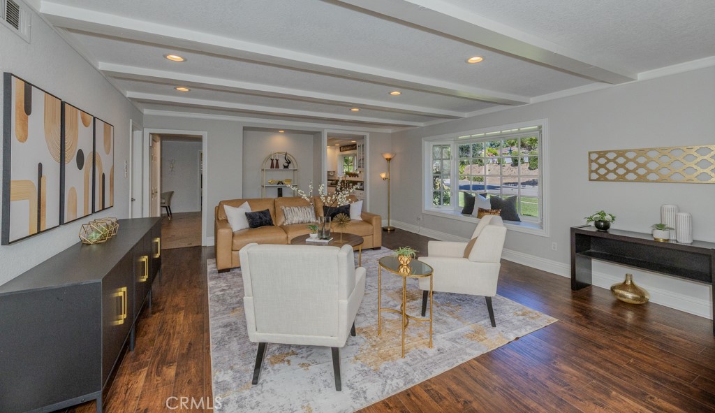 1448 W Domingo Road
